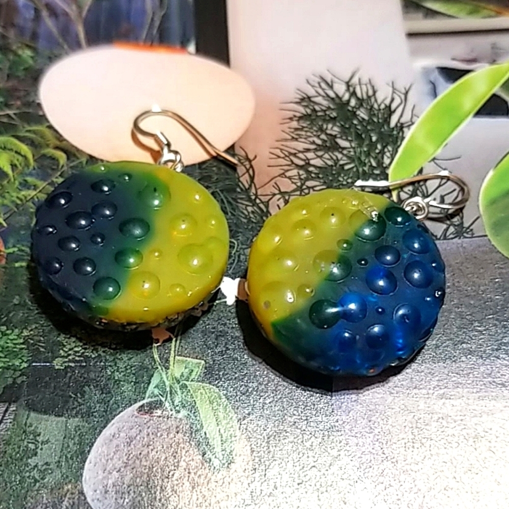 MzMax RAINDROP EFFECT Resin Designs Earrings - Picture 5 of 8